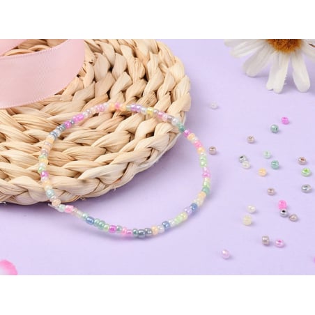 Acheter Boite d'assortiment de perles de rocaille - 10 couleurs - 11,99 € en ligne sur La Petite Epicerie - Loisirs créatifs