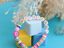 Acheter Perles lettres "Maîtresse" pour bracelet à personnaliser - 1,49 € en ligne sur La Petite Epicerie - Loisirs créatifs