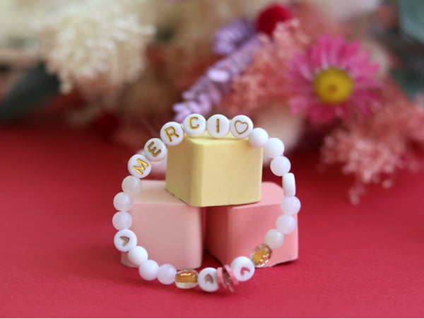 Acheter Perles lettres "Merci" pour bracelet à personnaliser - 1,99 € en ligne sur La Petite Epicerie - Loisirs créatifs
