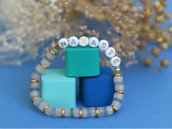 Acheter Perles lettres "Namaste" pour bracelet à personnaliser - 1,99 € en ligne sur La Petite Epicerie - Loisirs créatifs