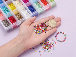 Acheter Boite de 24 couleurs de perles de rocailles rondes - 8/0 soit environ 3 mm de diam. - 22,99 € en ligne sur La Petite ...