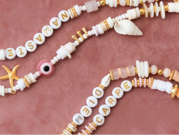 Acheter Kit MKMI - Mes bijoux de téléphone en perles heishi - 19,99 € en ligne sur La Petite Epicerie - Loisirs créatifs