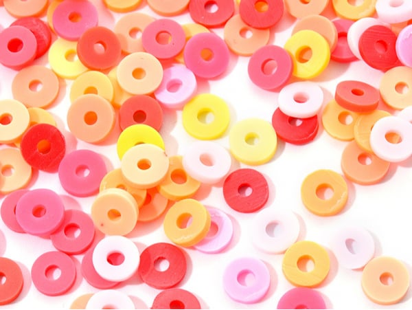 Acheter Boite de 15 couleurs de perles heishi - Couleur chaude - 11,99 € en ligne sur La Petite Epicerie - Loisirs créatifs