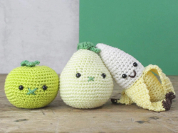 Acheter Kit crochet - Pendentif sac poire - 7,99 € en ligne sur La Petite Epicerie - Loisirs créatifs