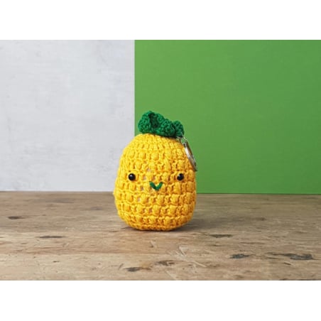 Acheter Kit crochet - Pendentif sac ananas - 7,99 € en ligne sur La Petite Epicerie - Loisirs créatifs