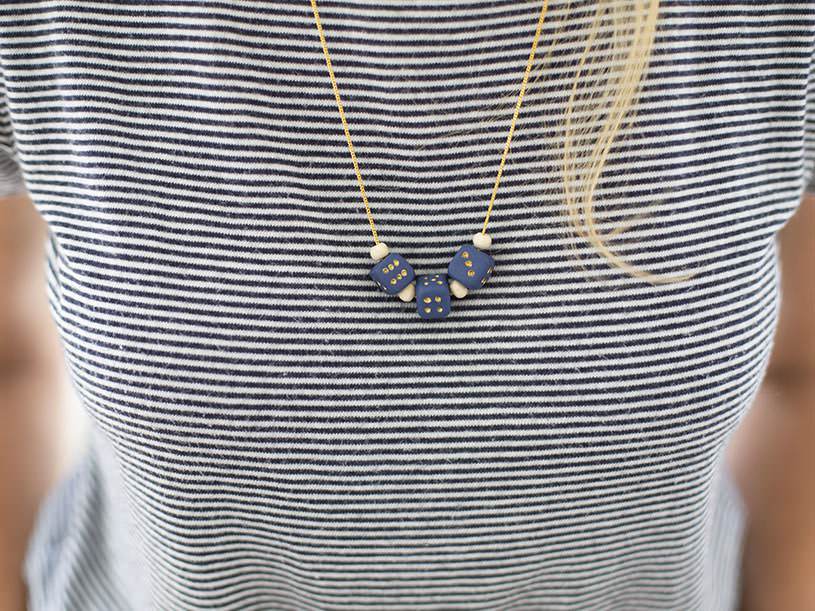 Le collier jeu de dés