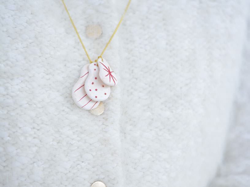 Le collier poupées russes