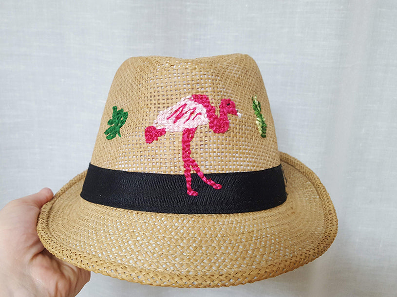 Le chapeau customisé - flamant rose
