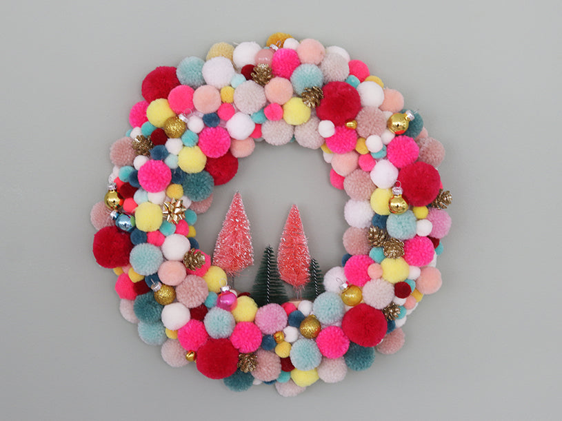 La couronne de Noël en pompons