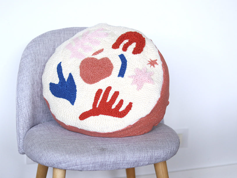 Le pouf en punch needle