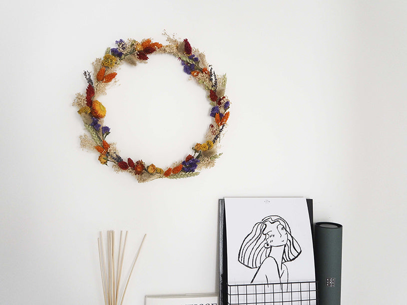 La couronne de fleurs séchées