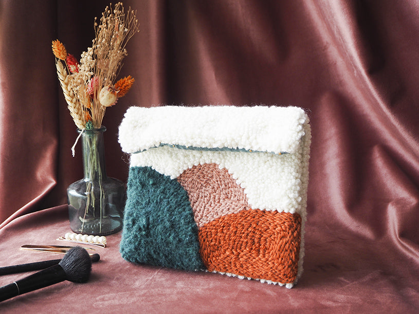 La pochette en punch needle