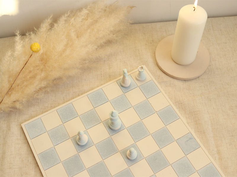 Le jeu d'échecs en Jesmonite