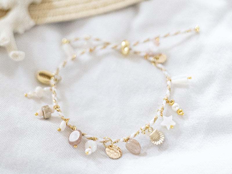 Le bracelet à breloques