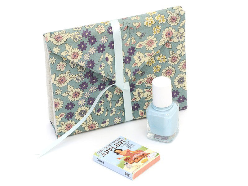 La pochette en tissu sans couture