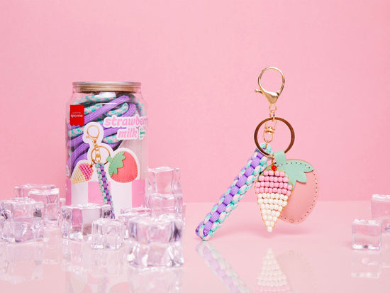 Kit Canette Bag Charm Pshiiit : Réalisez votre porte clé Strawberry Milk