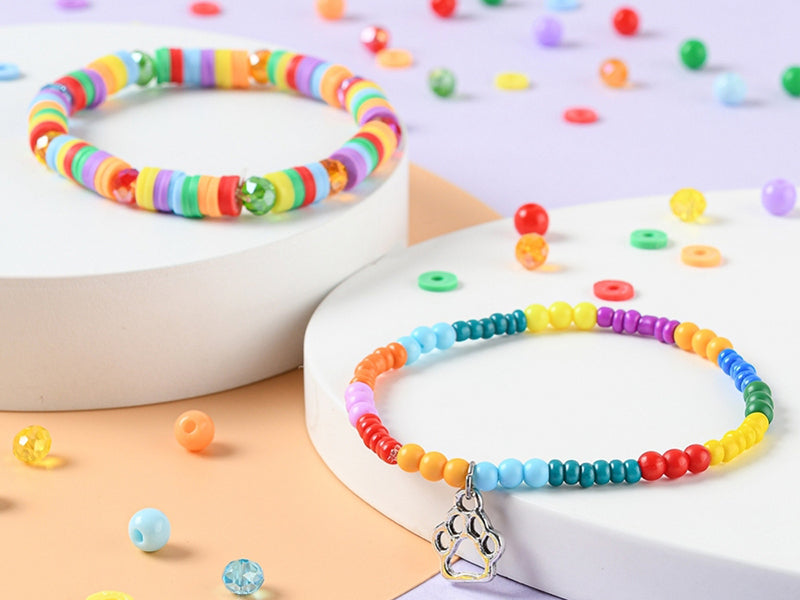 achat Boîte de 4300 perles variées : rocailles, plastique, heishi - 6 couleurs