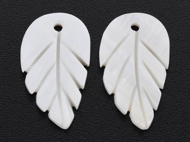 achat Lot de 5 pendentifs feuille en coquillage nacré - 22 x 12 mm