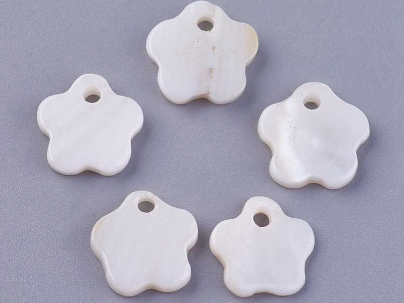 achat Lot de 10 breloques - fleur - Coquillage naturel - 13 mm