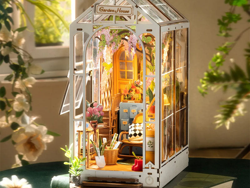 Robotime Rolife – Book Nook – Maison de jardin miniature Robotime Rolife – Book Nook – Maison de jardin miniature