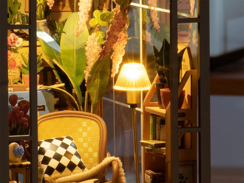 Robotime Rolife – Book Nook – Maison de jardin miniature Robotime Rolife – Book Nook – Maison de jardin miniature