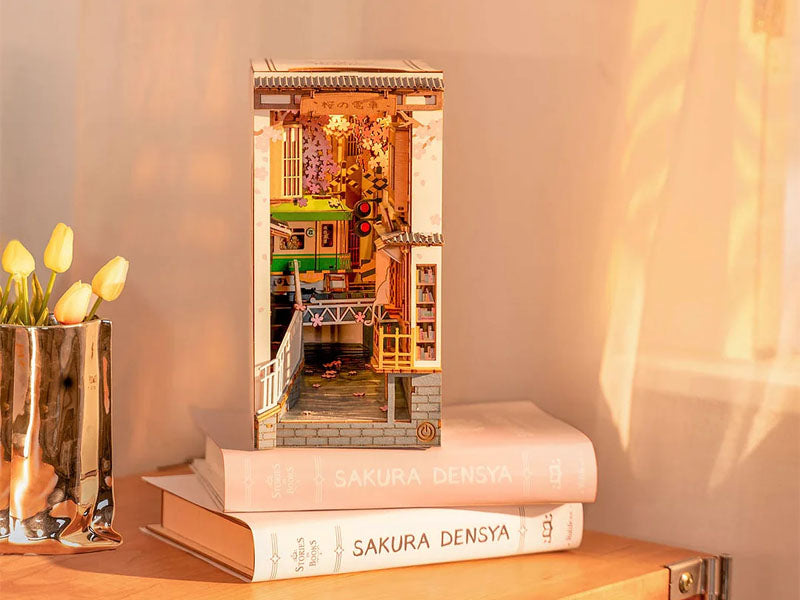 achat Book Nook - Pièce miniature - Sakura Densya