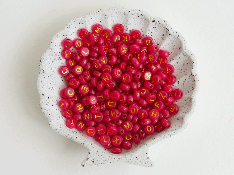 achat 200 perles lettres dorées – rouge cerise
