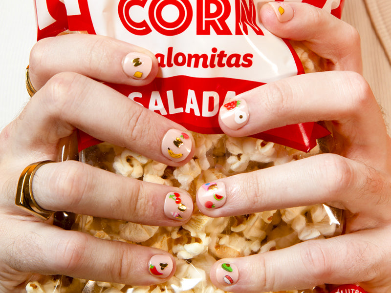 achat Stickers Nail art Yummy - Set de 120 stickers ongles OMY