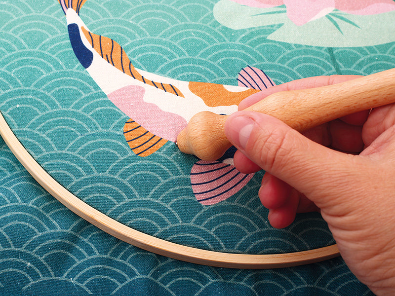 achat Kit punch needle carpe koi - Graine Creative