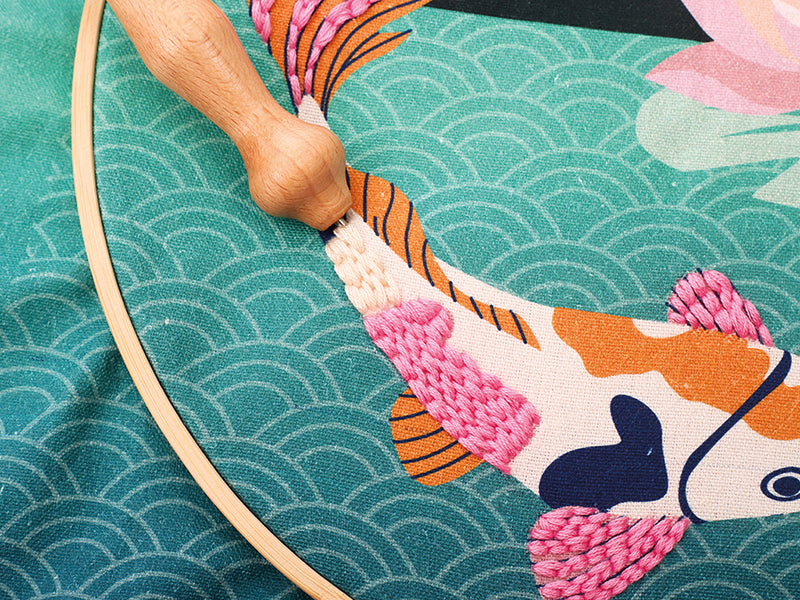 achat Kit punch needle carpe koi - 420327 - Graine Creative