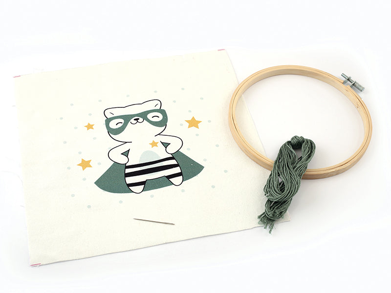 achat Kit broderie partielle - Chat masqué (Débutant)