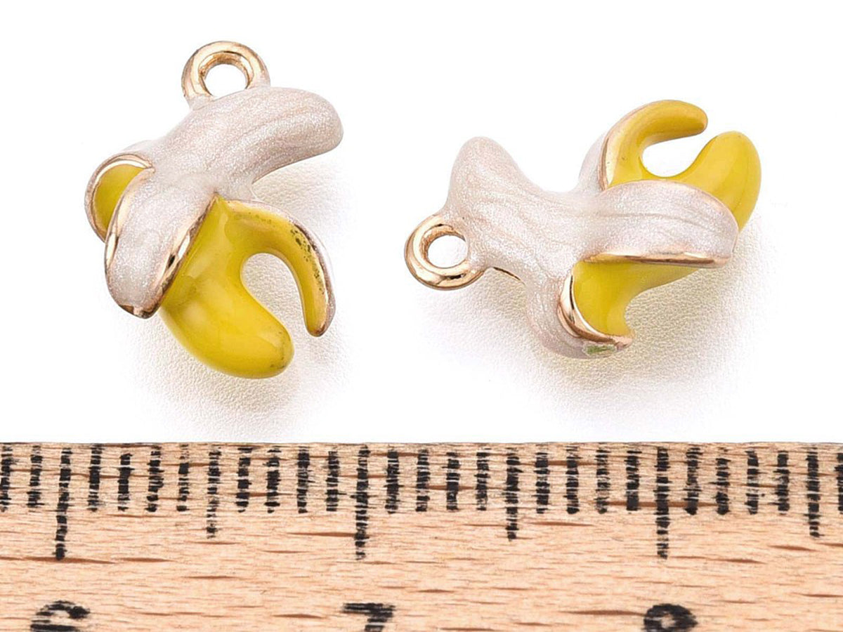 achat Breloque banane émaillée dorée