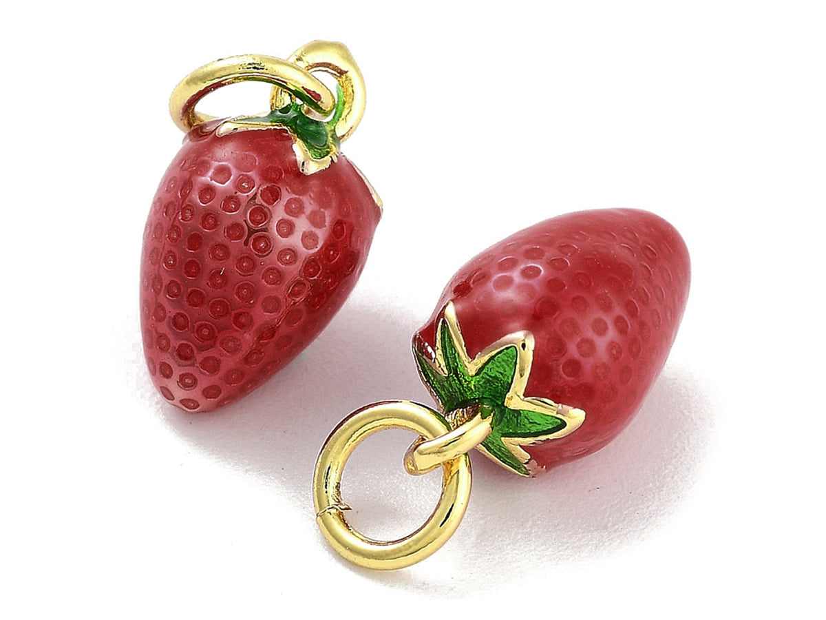 achat Breloque fraise émaillée en laiton doré à l’or fin