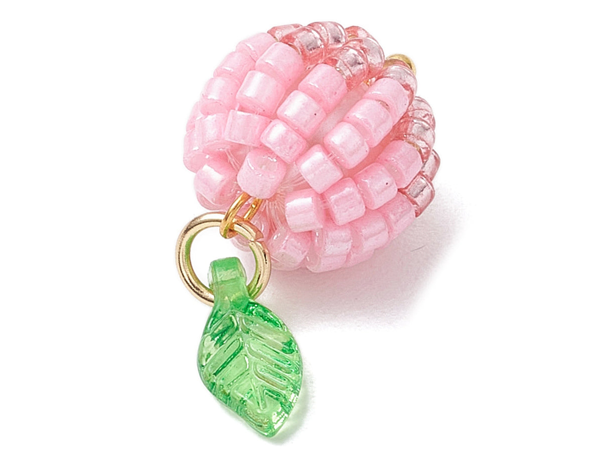 achat Pendentif pomme rose en perles de rocaille nacrées