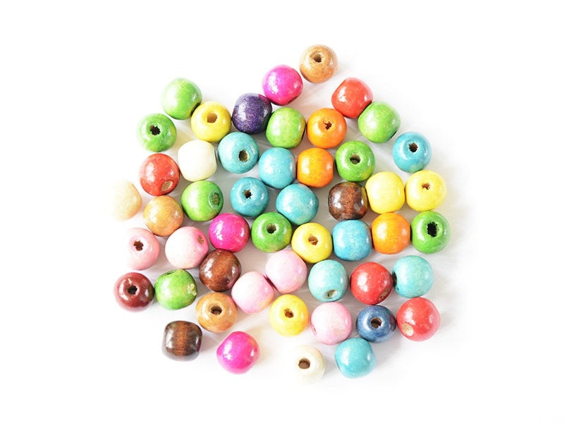 Achat 50 perles rondes multicolores en bois vernis - 14 mm
