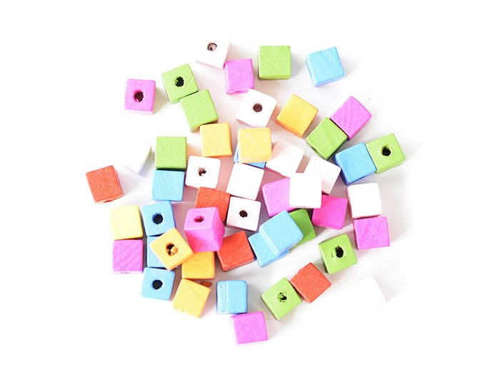 Achat 50 perles cubes en bois vernis - 14 mm