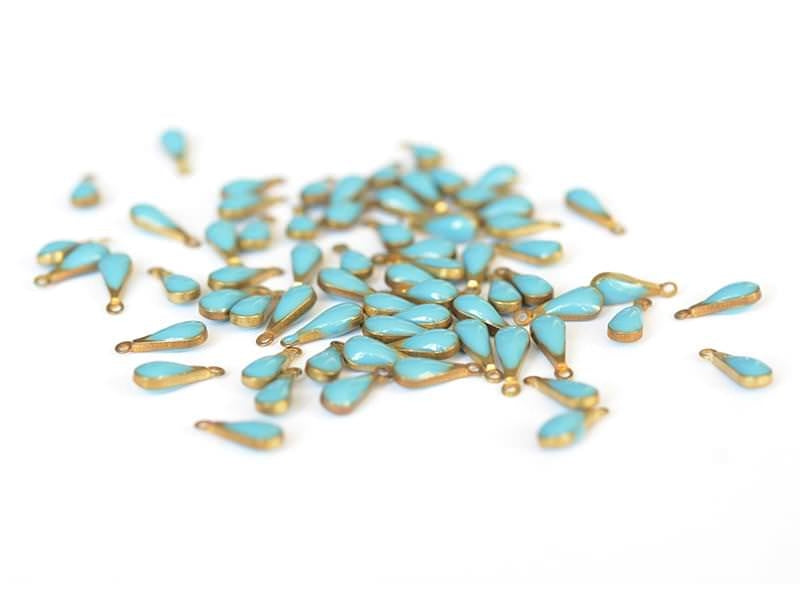 Achat Breloque petite goutte émaillée - bleu turquoise