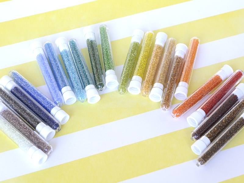 achat Tube de 350 perles transparentes - bleu marine