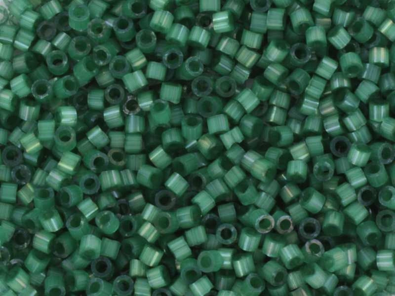 Achat Miyuki Delicas 11/0 - Silk Satin dyed emerald 1814