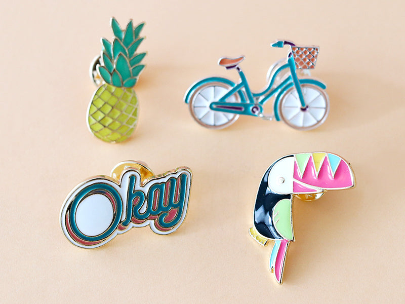 achat Pin's émaillé Hello
