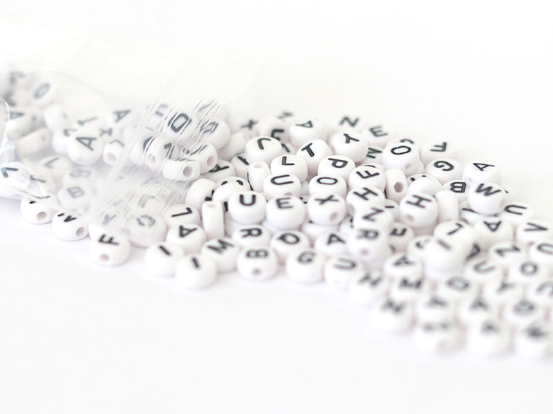 achat Lot de 200 perles rondes - Lettres alphabet noires