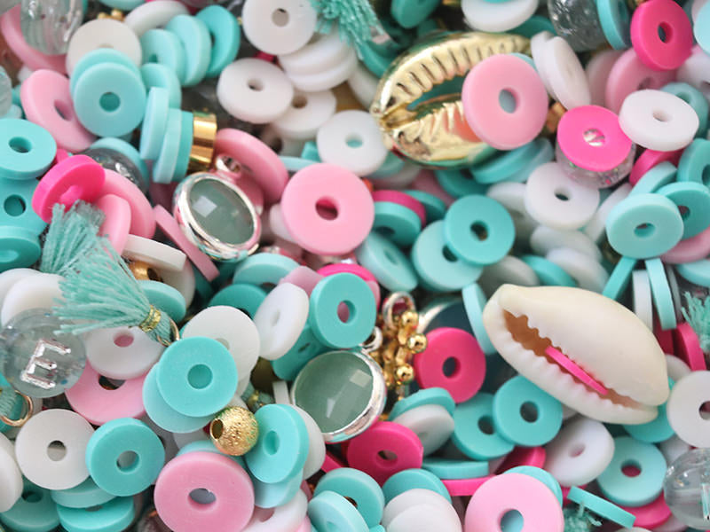 Achat Mélange de perles heishi et de breloques - Tahiti