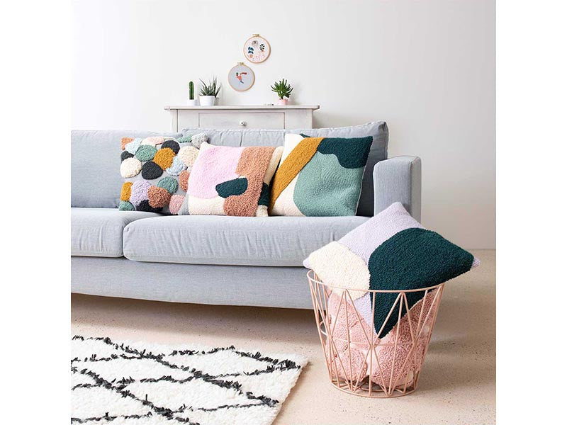 achat Kit punch needle - Coussin avec motifs rose/marron
