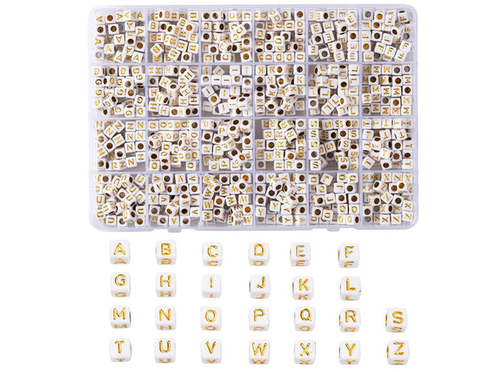 Achat Boite de 934 perles carrées en plastique  - lettres alphabet - dorées et blanches