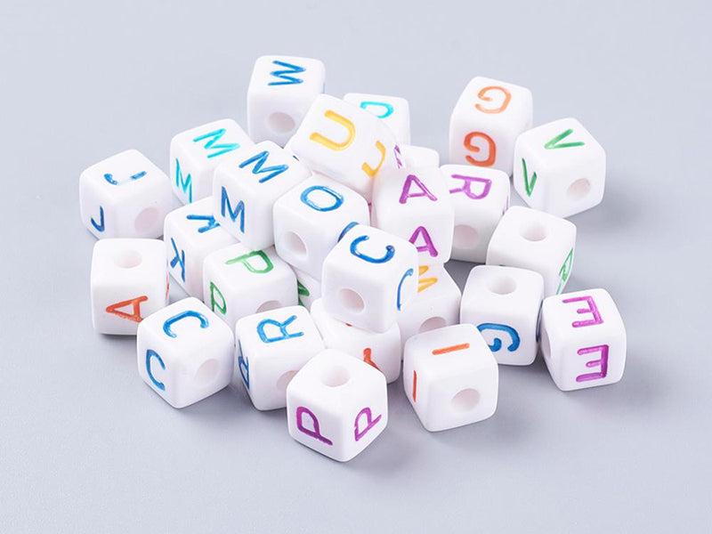 achat 200 grosses perles carrées en plastique - cubes lettres alphabet - multicolore et blanc