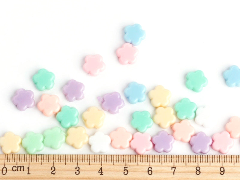 Achat 50 perles en plastique - fleurs simples pastelles - 9 mm