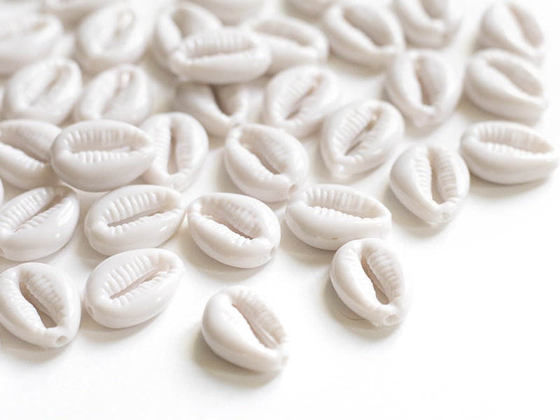 achat 50 perles coquillages cauri en plastique - blanc