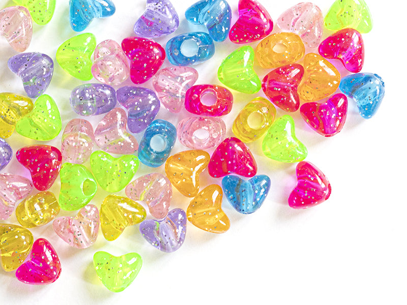 achat 50 perles en plastique- cœurs pailletés - multicolore