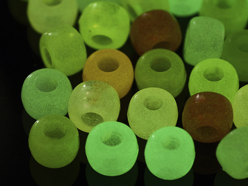 achat 100 perles en plastiques basiques pour enfants - couleurs phosphorescentes et transclucides -  9x6 mm