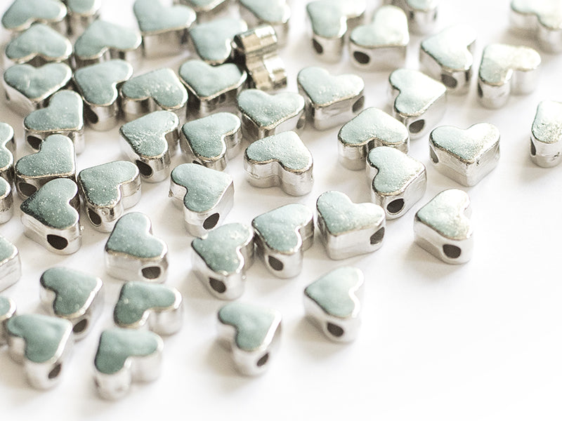 achat 50 petites perles en plastique - cœurs argentés